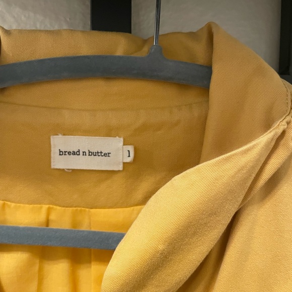 Yellow coat jacket - Picture 3 of 3